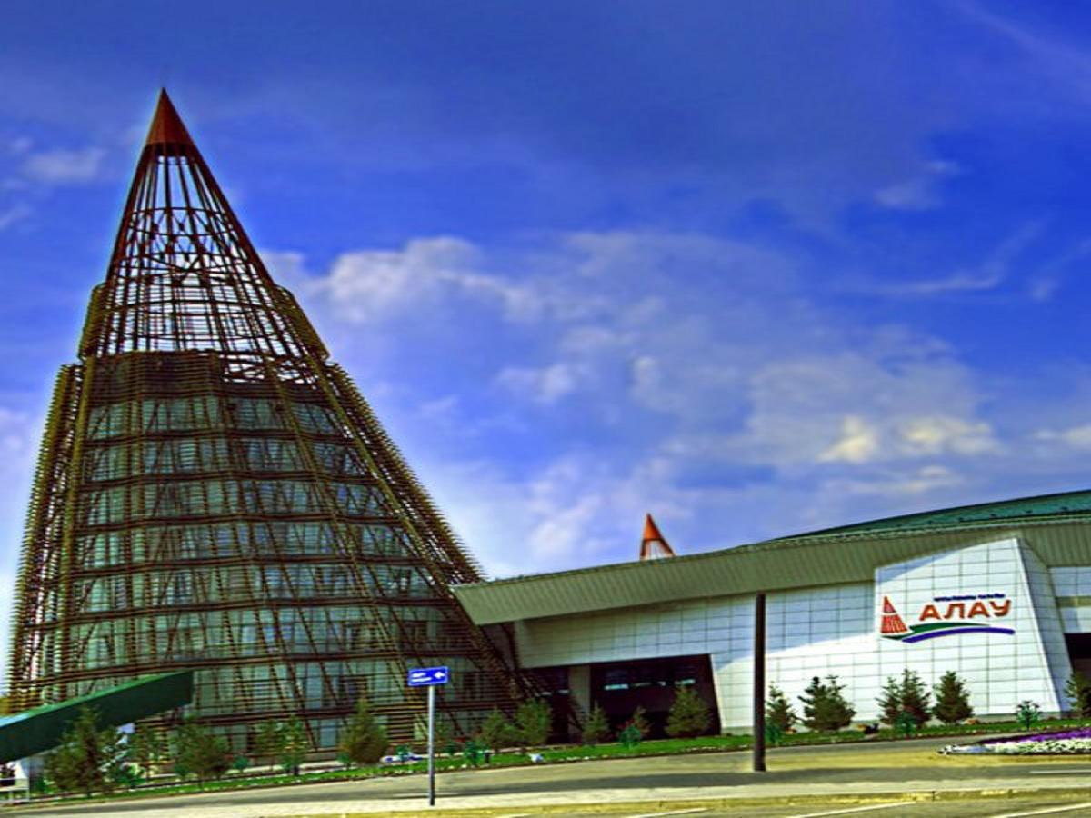 Alau Hotel Astana Exterior foto